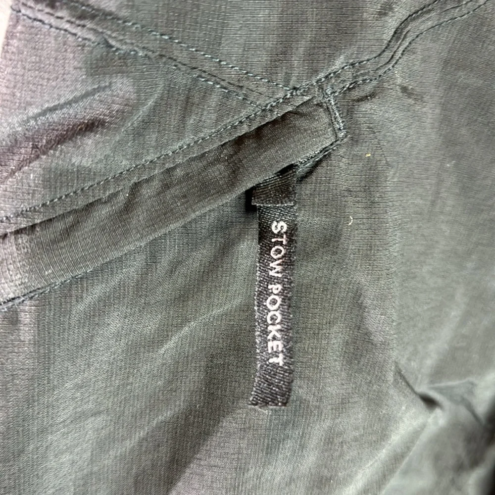 The North Face‎ Black Cargo Shorts Performance Fit